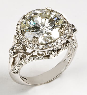 Custom diamond engagement ring made for a client in Chicago who discovered Tevington on the internet.