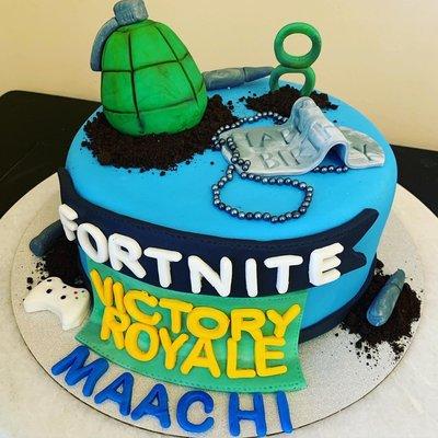 Fortnite video game cake