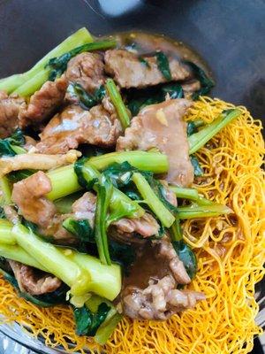 The Super Special crispy chow mein with beef and veggies