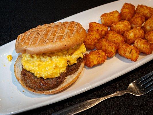 VEGAN BREAKFAST SANDWICH 
100% Plant-Based