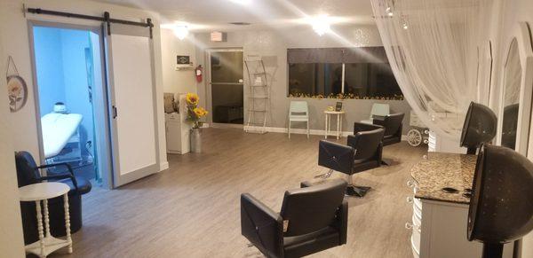 Such a beautiful salon.  Private waxing room as well!