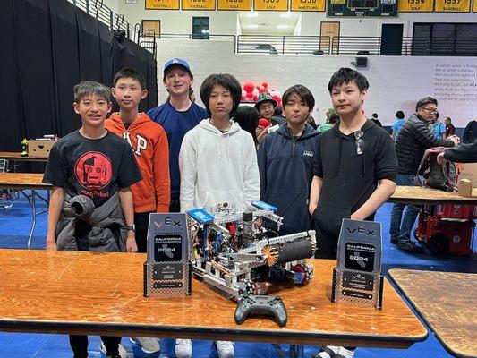 Team 7700B won Amaze Award at the 2024 CA State Championship