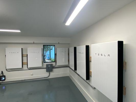 6 Tesla Powerwalls whole-house battery backup