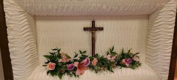 Casket arrangement