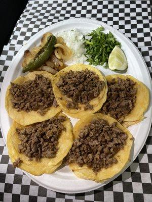 Mini Tacos de Asada, Pastor, Barbacoa, Chicken Fajita, y Birria