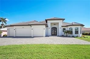 This beautiful home can be yours! Sitting on the gulf course in a gated community!