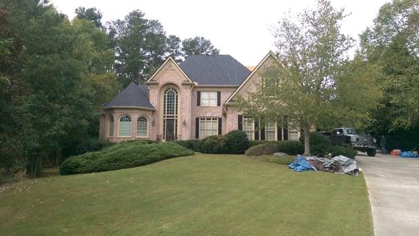 Max Def Landmark Pro.  Before this home had a brown roof we think it looks better now!