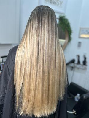 Beautiful blended balayage with baby lights