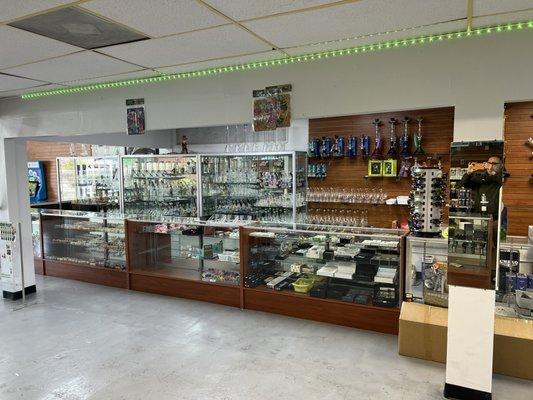 Plaza Smoke Shop