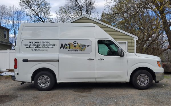 One of our highly equipped mobile repair and service vans