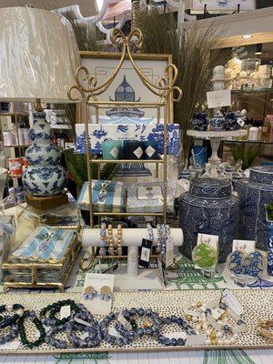 Jewelry, giftware, lamp