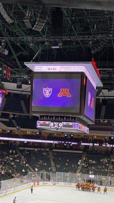 UST vs UMM women's hockey game