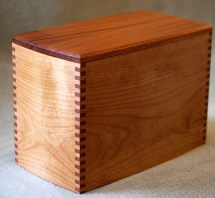 Alder Keepsake Chest