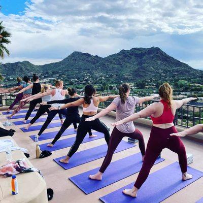 Best Private Yoga teachers in Socttsdale, AZ and San Deigo, CA