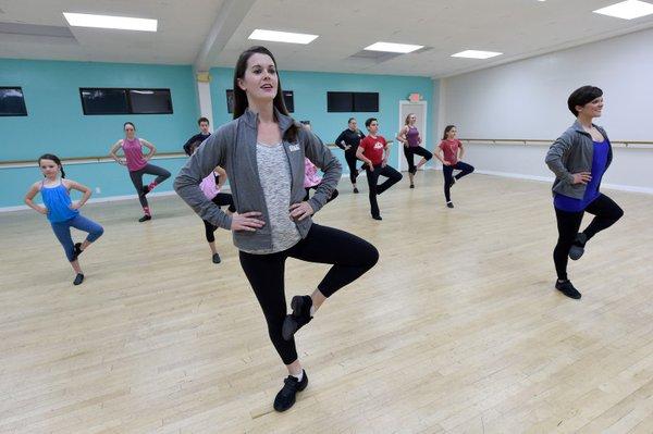 Students working through dance warm-up exercises (photo courtesy of Dan Honda/Bay Area News Group)