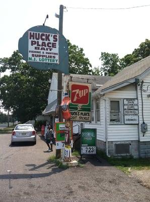 Huck's Place