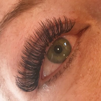 Volume lashes