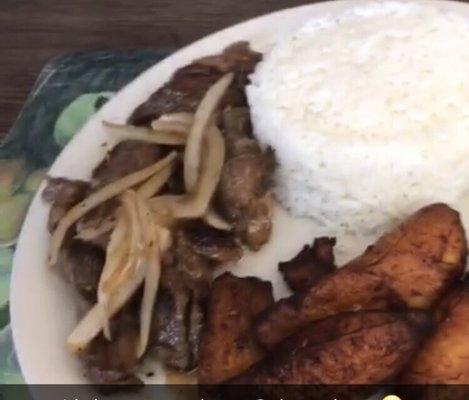 Carne Asada with white rice and maduros