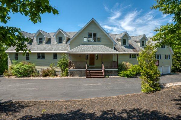 AMAZING BARTLETT MOUNTAIN HOME WITH GORGEOUS VIEWS!