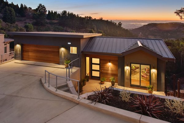 Net Zero Energy Home in Oakland built by Scott O'Hara Construction Inc.