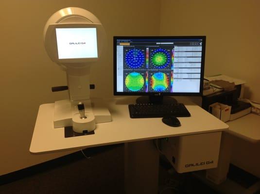 Our hi-tech Galilei machine takes intricate pictures of your cornea's surface to ensure precision accuracy and diagnosis.