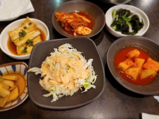 Dinner @Chogajip Korean Restaurant the other evening. Ban Chan, yesss Please! Haha! The Kim Chee was really good, & so was da Tofu too! Yes!