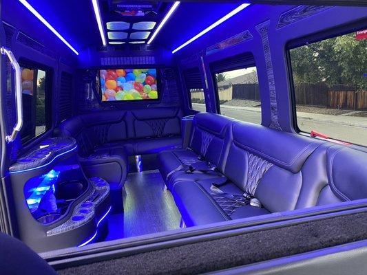 Mercedes Sprinter Limo