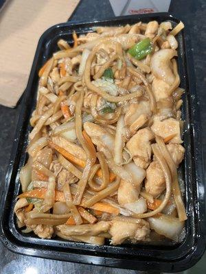 Chicken lo mein