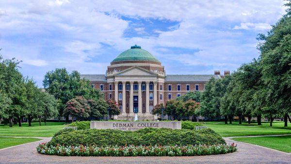 Our Commercial Maintenance team is honored to maintain the Southern Methodist University campus.