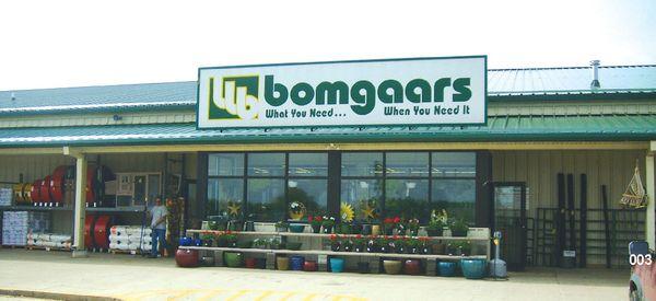 Bomgaars