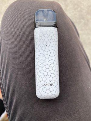 Pod vaping device