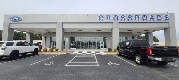 Crossroads Ford of Dunn Benson