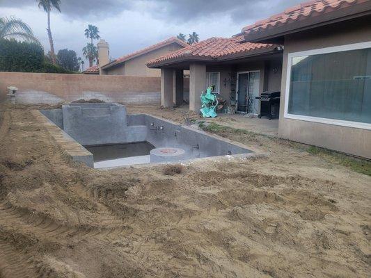 My pool is coming along , Purrfectly. Michael made it so I can dive from the spa into the pool!! Fun!