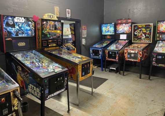 Themed Pinball Machines