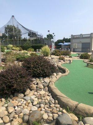 Mini golf course