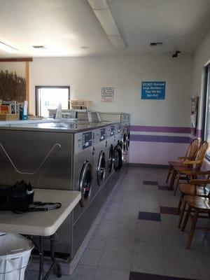 Best laundromat ever!!!