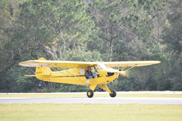 Flying the Piper J3 Cub