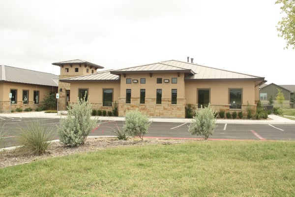 View from the street of Alamo Ranch Dental