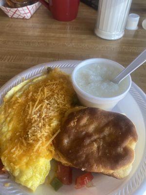 Vegetable omelette, grits, and a biscuit!