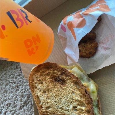 Tomato Pesto Grilled Cheese Hash Browns Peach Passion Fruit Lemonade Dunkin' Refreshers