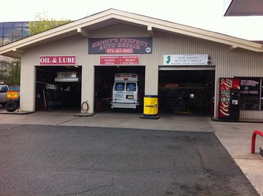 We service Chevrolets, Ford, Chrysler ,Jeep , Honda, Toyota, Nissan, Lexus, BMW. Brakes, Tires, Electrical, Drivability ,Air Condition,