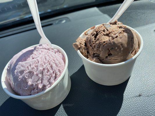 BlackBerry and Huckleberry ice cream and Chocolate Mousse