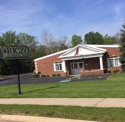 Riczo Funeral Home