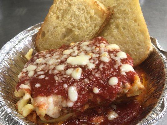 Lasagna and garlic bread.