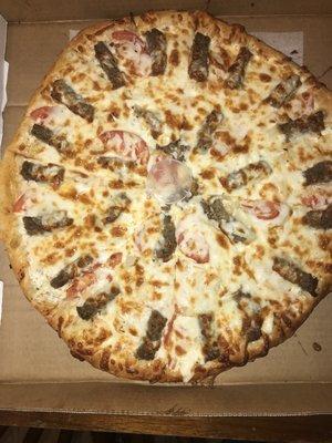 We just had the Gyro Pizza, this was fabulous.  The crust was crispy, if you like Gyros you have to try it.