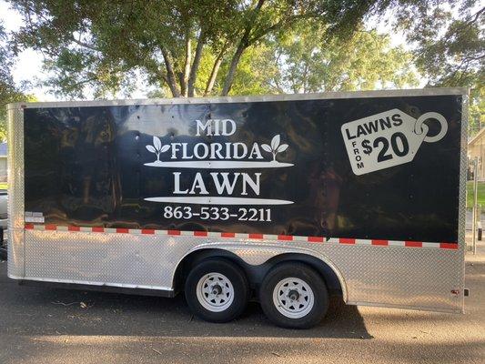 Enclosed cargo trailers