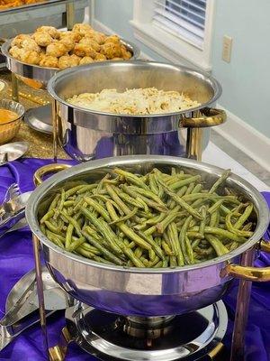 Green Beans, Fettuccine Alfredo and Mini Crab Cakes!