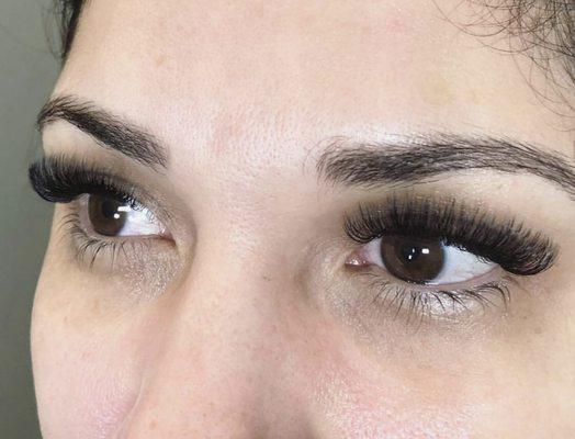 Volume lashes for the bride-to-be