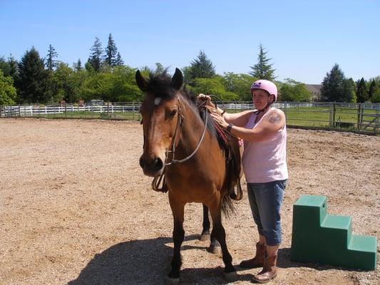 Herrold Stables offer beginning, intermediate, and advanced riding lessons. We have proven lesson horses also available.