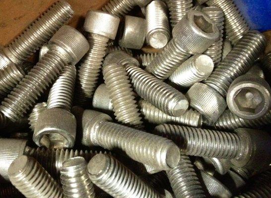 socket cap screws